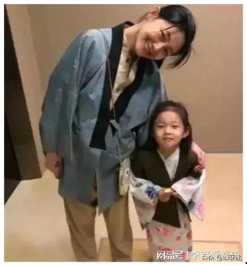 娱乐吃瓜头像男,揭秘吃瓜群众心中的帅气男生
